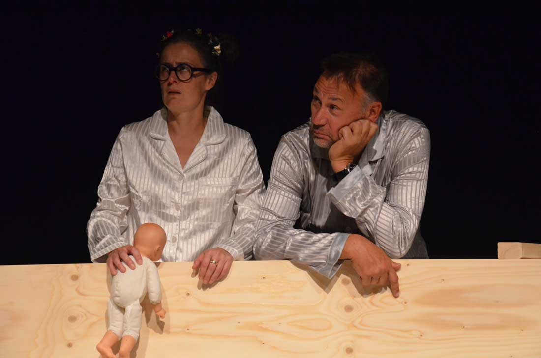 Côté Catastrophe, komische beleving van De Compainie in 2023, met Inge Tanghe en Ron Langenus. Fotografie: Kelly Langenus.